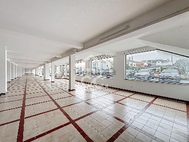 Espaço comercial à venda em Santo Onofre e Serra do Bouro