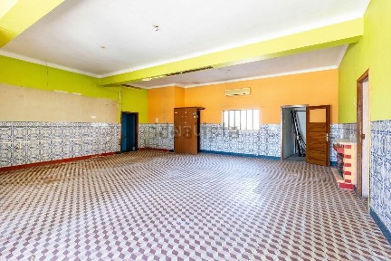 Espaço comercial à venda na Rua Principal, 7