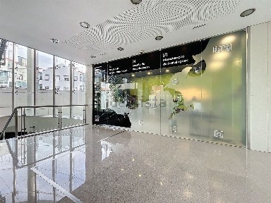 Espaço comercial à venda na Rua Doutor Miguel Bombarda n72b