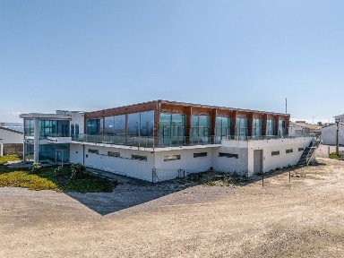 Espaço comercial à venda na Estrada Marginal Norte