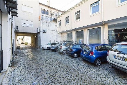 Espaço comercial à venda na Rua Capitao Mouzinho de Albuquerque