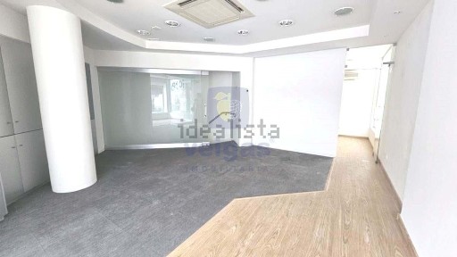 Espaço comercial à venda na Rua Sargento Peixoto