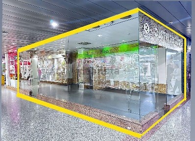 Espaço comercial à venda na Rua de Santa Lúzia