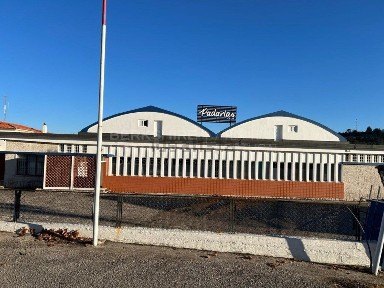 Espaço comercial à venda na N8