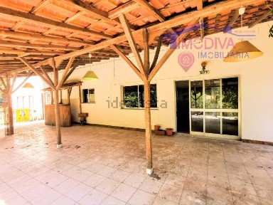 Espaço comercial à venda em Aguda