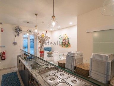 Espaço comercial à venda na Rua Adrião Batalha