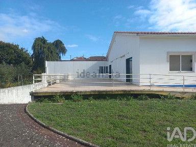 Espaço comercial à venda em Arrabal