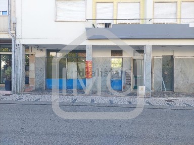 Espaço comercial à venda na Rua João de Barros