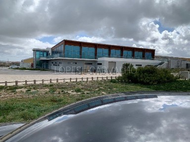 Espaço comercial à venda em Peniche