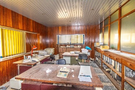 Armazém à venda em Casal do Quinta