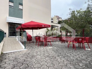 Espaço comercial à venda na Praça Amílcar Alexandre Gordalina