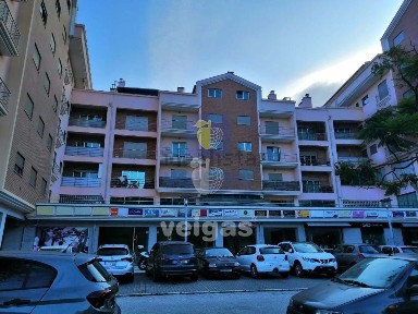 Espaço comercial à venda na Rua Anzebino Cruz Saraiva