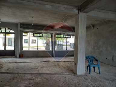 Espaço comercial à venda em Alvaiázere
