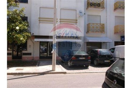 Espaço comercial à venda em Avelar