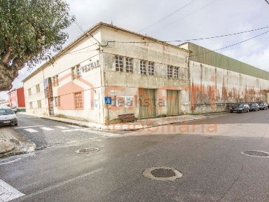 Armazém à venda no Largo Monsenhor José Cacella