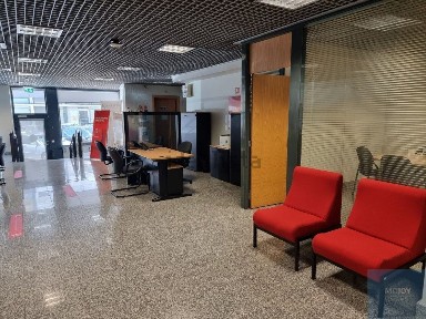Espaço comercial à venda na Rua Doutor Francisco Sá Carneiro