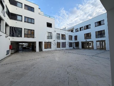 Arrendamento de apartamento T2 na Rua do Teatro
