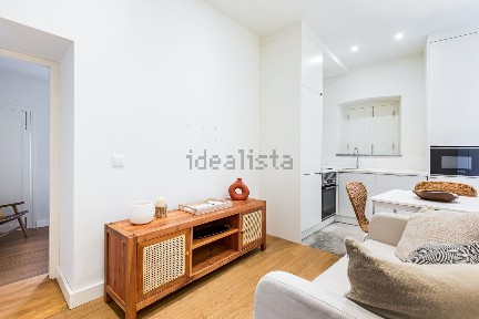 Arrendamento de apartamento T1 no Largo dos Penedos