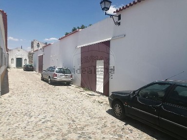 Évora, Largo d'Alvaro Velho