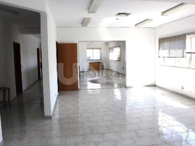 Arrendamento de armazém em Castelo Branco