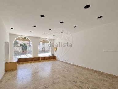 Espaço comercial à venda na Travessa Passos Manuel