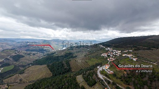 Armazém à venda em Covas do Douro