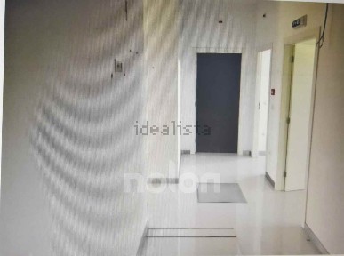 Espaço comercial à venda na Rua Heróis do Ultramar, 32
