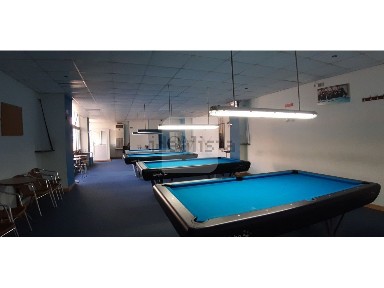Espaço comercial à venda na Avenida Cidade de Orense