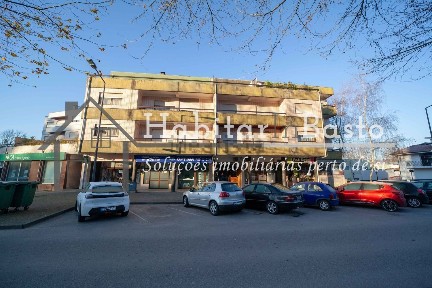 Espaço comercial à venda na Avenida Doutor Augusto Brito