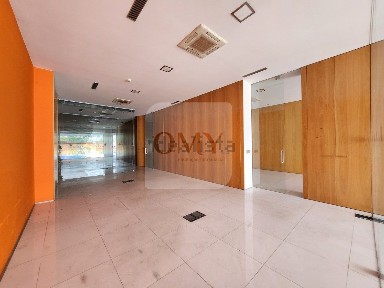 Espaço comercial com rentabilidade à venda na Avenida João Paulo II