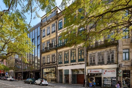 Arrendamento de escritório na Rua de Sá da Bandeira, 72