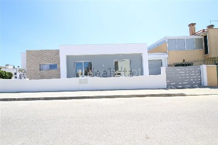 Moradia independente à venda na Oleiros - Aldeia de Irmãos - Quinta do Picão