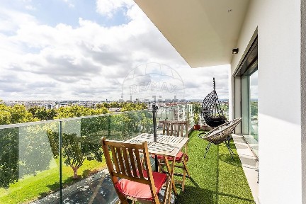 Duplex à venda na Rua Beatriz Cassus