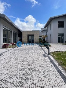 Arrendamento de escritório em Moreira