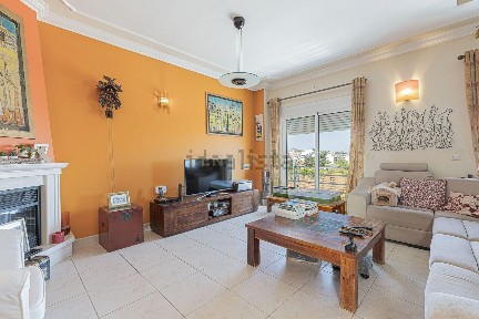 Duplex à venda na Rua das Forças Armadas