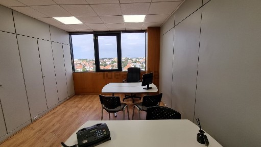 Arrendamento de escritório na Avenida da França, 256