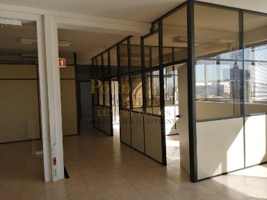 Arrendamento de escritório na Amorosa - Exponor - Quinta da Conceição