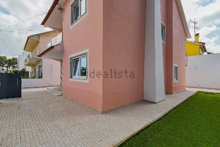 Moradia geminada à venda na Quinta do Fanqueiro