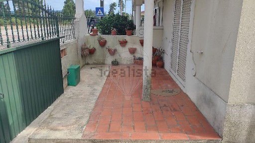 Quinta do Conde, Centro da Quinta do Conde, Rua Rio Guadiana, 42 b