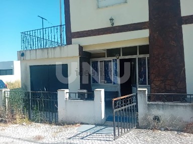 Moradia independente à venda no Bairro Assunção - Bairro Alentejano