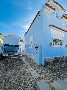 Moradia independente à venda na Santo António