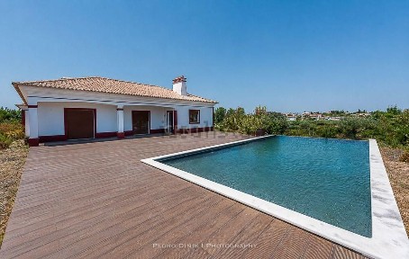 Herdade à venda na Est. da Casa de Pau s/n