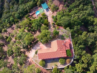 Quinta à venda na Estrada do Vale dos Barris s/n