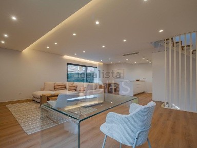Casa ou moradia à venda na Courela de São Patrício