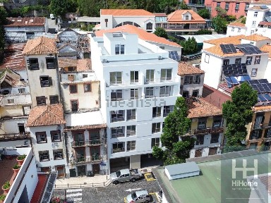 Espaço comercial à venda na Rua da Carreira, 182