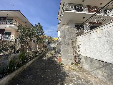 Arrendamento de moradia independente em Santa Iria de Azoia - São João da Talha - Bobadela