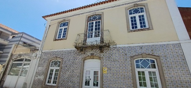 Arrendamento de moradia independente na Rua Tomé de Barros Queirós, 10
