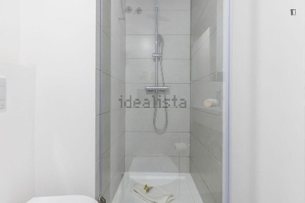 Arrendamento de andar de moradia na Escadinhas da Barroca