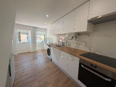 Arrendamento de duplex na Rua do Beato, 22