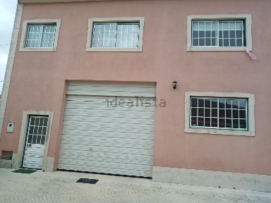 Arrendamento de moradia independente em Arranhó